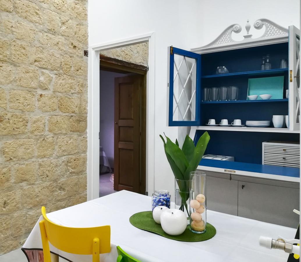 Civico10 Bed and Breakfast Napels Buitenkant foto