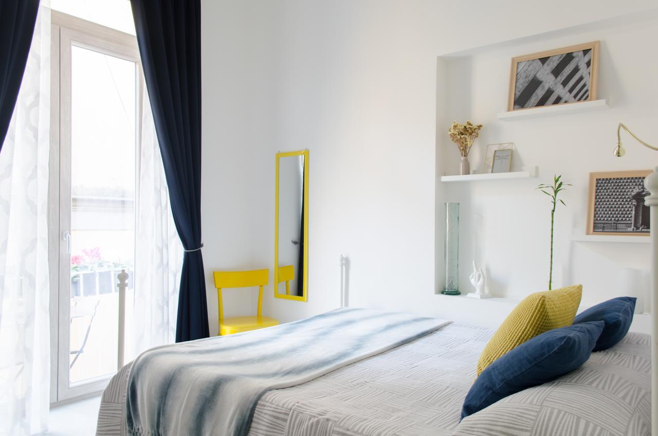 Civico10 Bed and Breakfast Napels Buitenkant foto
